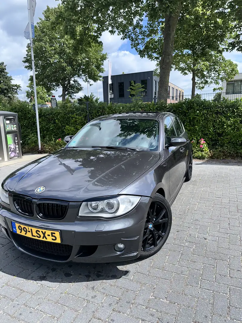 BMW 120 120i High Executive Gris - 1
