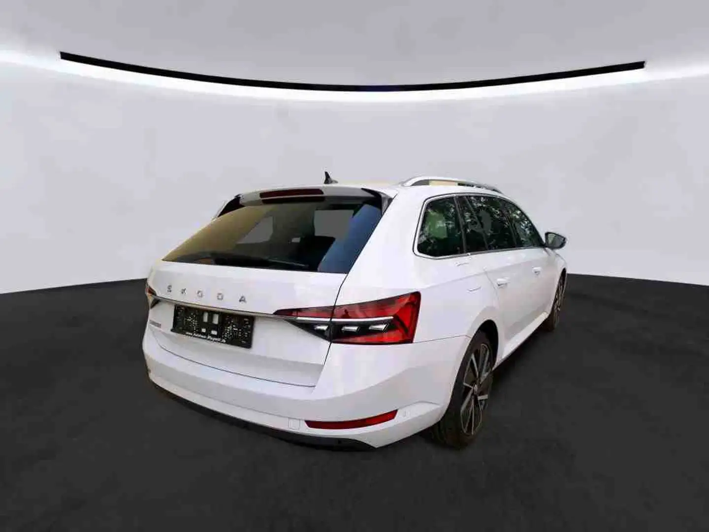 Skoda Superb Combi Style 2.0 TDI DSG AHK ACC Memory 360 Grad Weiß - 2
