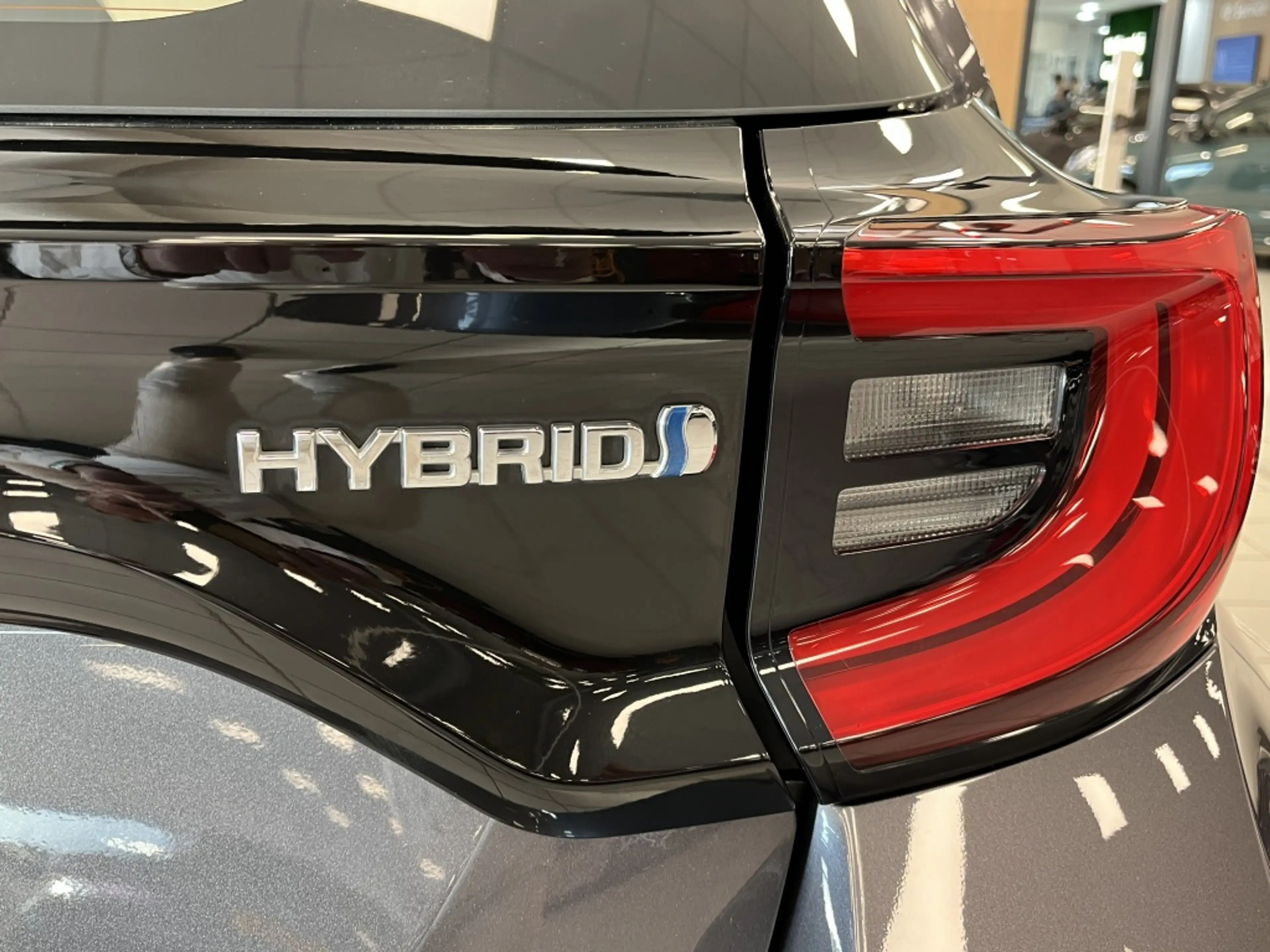 Toyota Yaris 1.5 Hybrid First Edition | Camera | Apple Carplay — photo 9