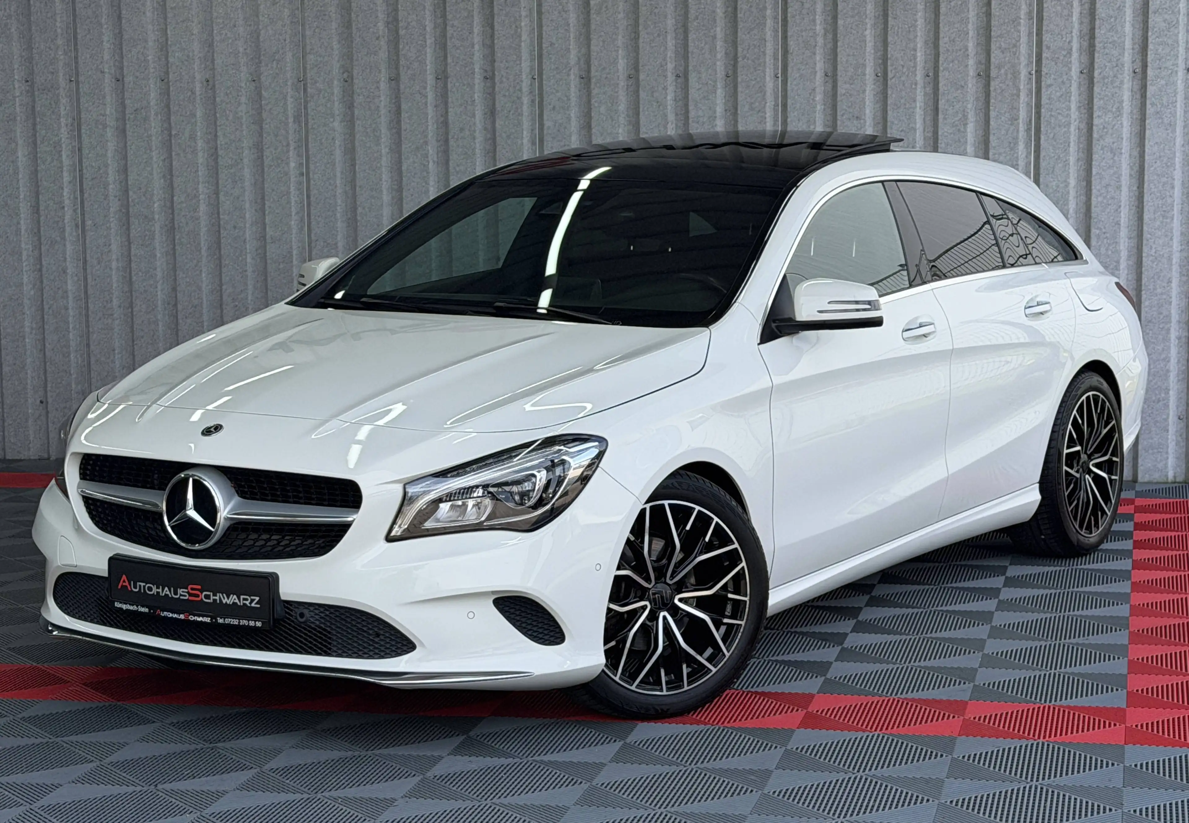 Mercedes-Benz CLA 220 CLA 220 CDI 4Matic SB Pano Led Kamera AHK StdHeiz. — photo 3
