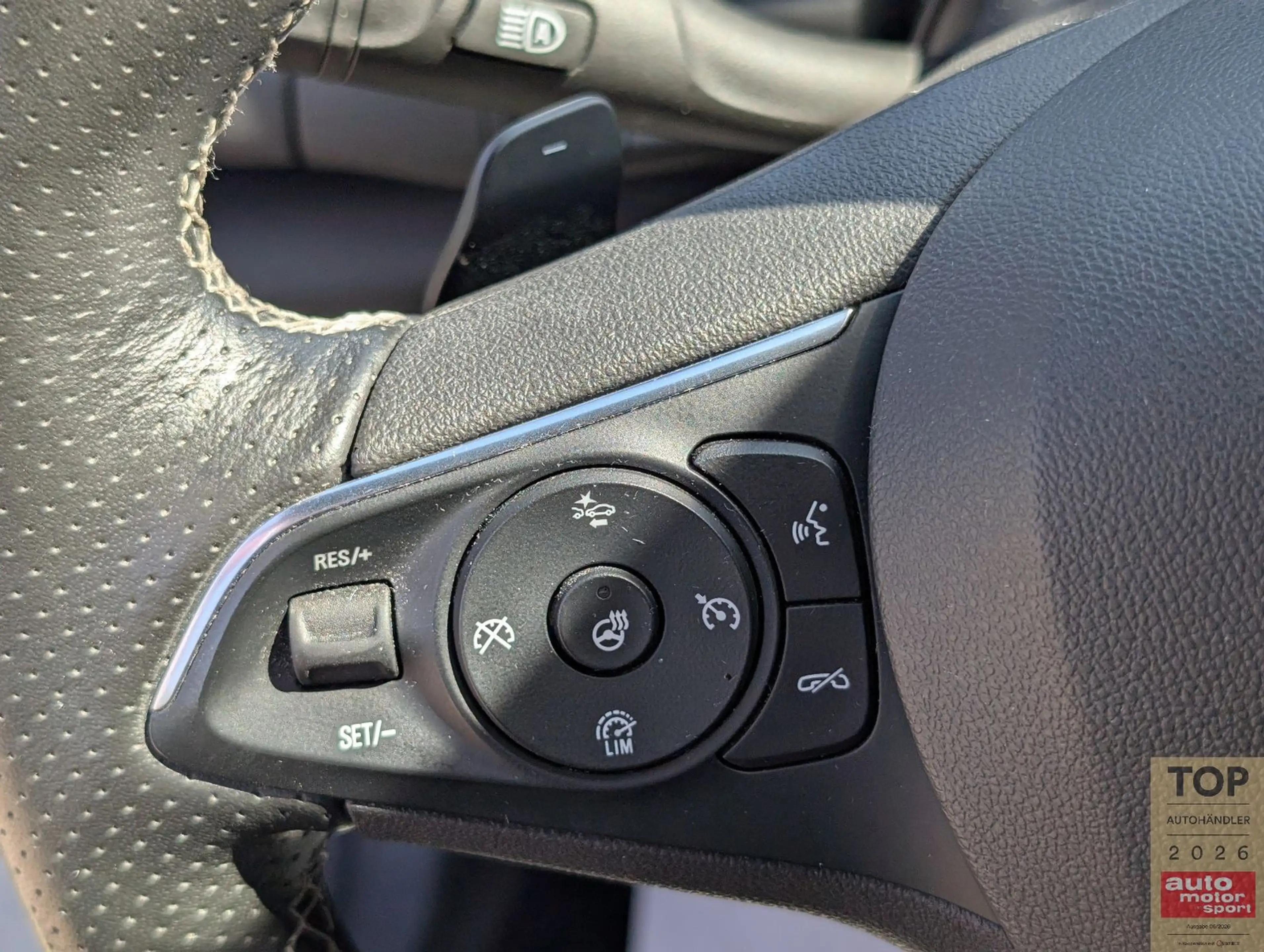 Opel Insignia B Lim4x4*1Hd*ACC*AHK*SBL*360°HUD*Massag — photo 26