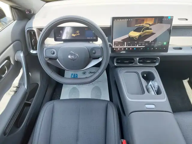 Leapmotor B05 view 10