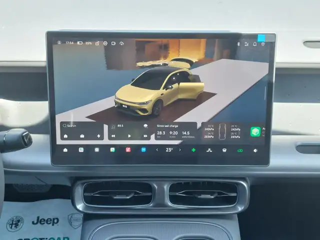 Leapmotor B05 view 12