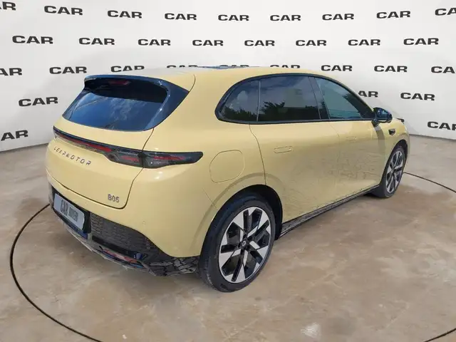 Leapmotor B05 view 5