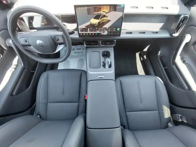 Leapmotor B05 view 8