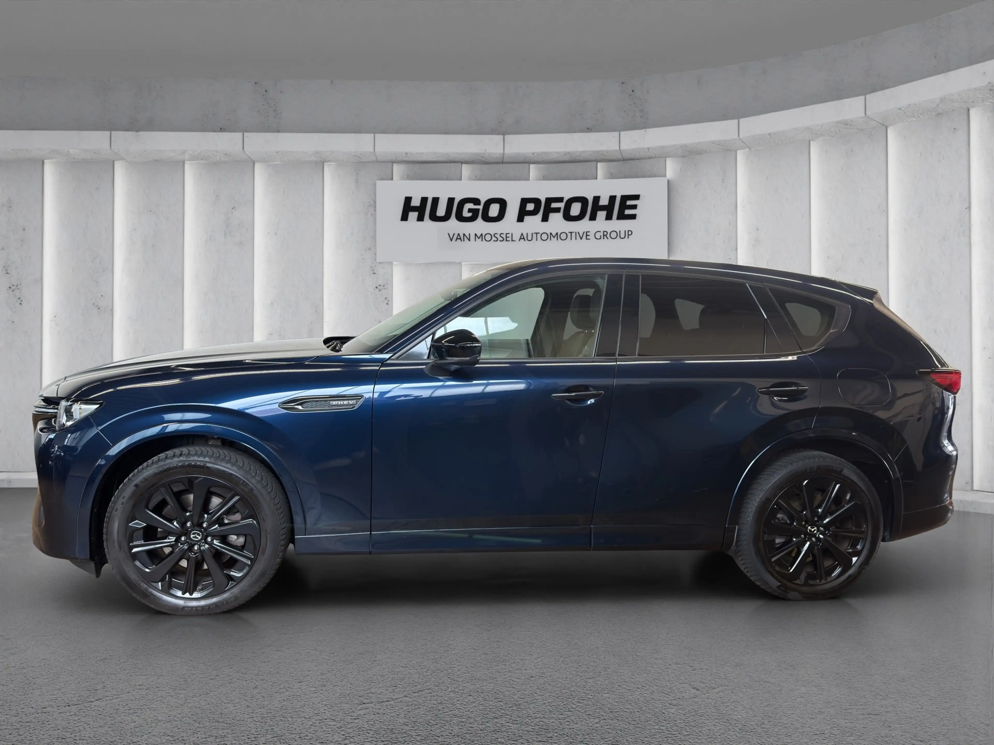 Mazda CX-60 Homura 2.5 e-SKYACTIV PHEV Auto AWD Sports Utility — photo 2