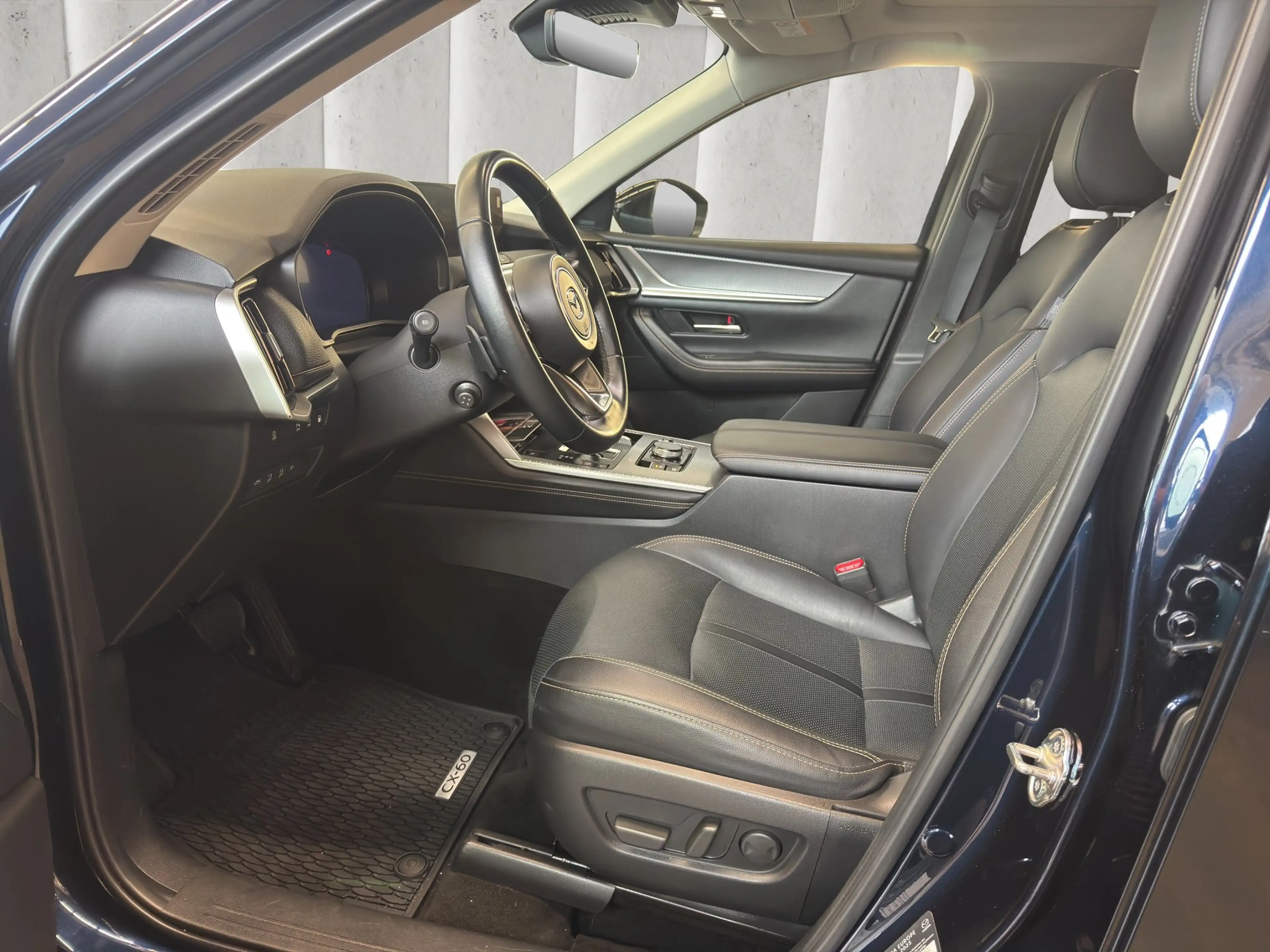 Mazda CX-60 Homura 2.5 e-SKYACTIV PHEV Auto AWD Sports Utility — photo 10