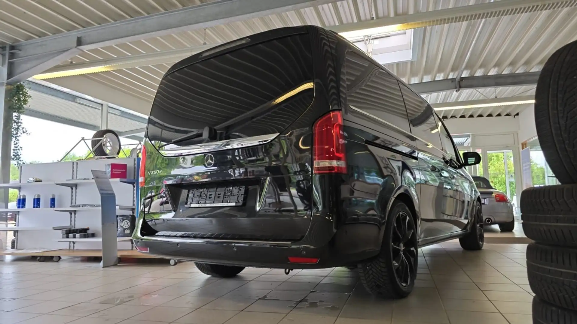 Mercedes-Benz V 250 V Klasse 250 CDI AV 7 Sitze Leder LED NAV 360° Schwarz - 2