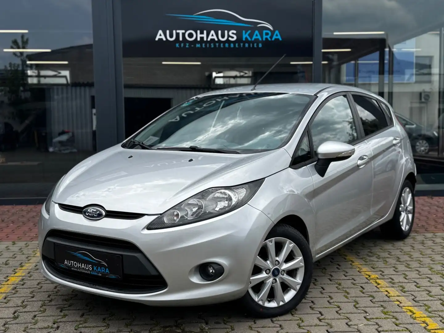 Ford Fiesta Trend X-Paket 1.25 Silber - 1