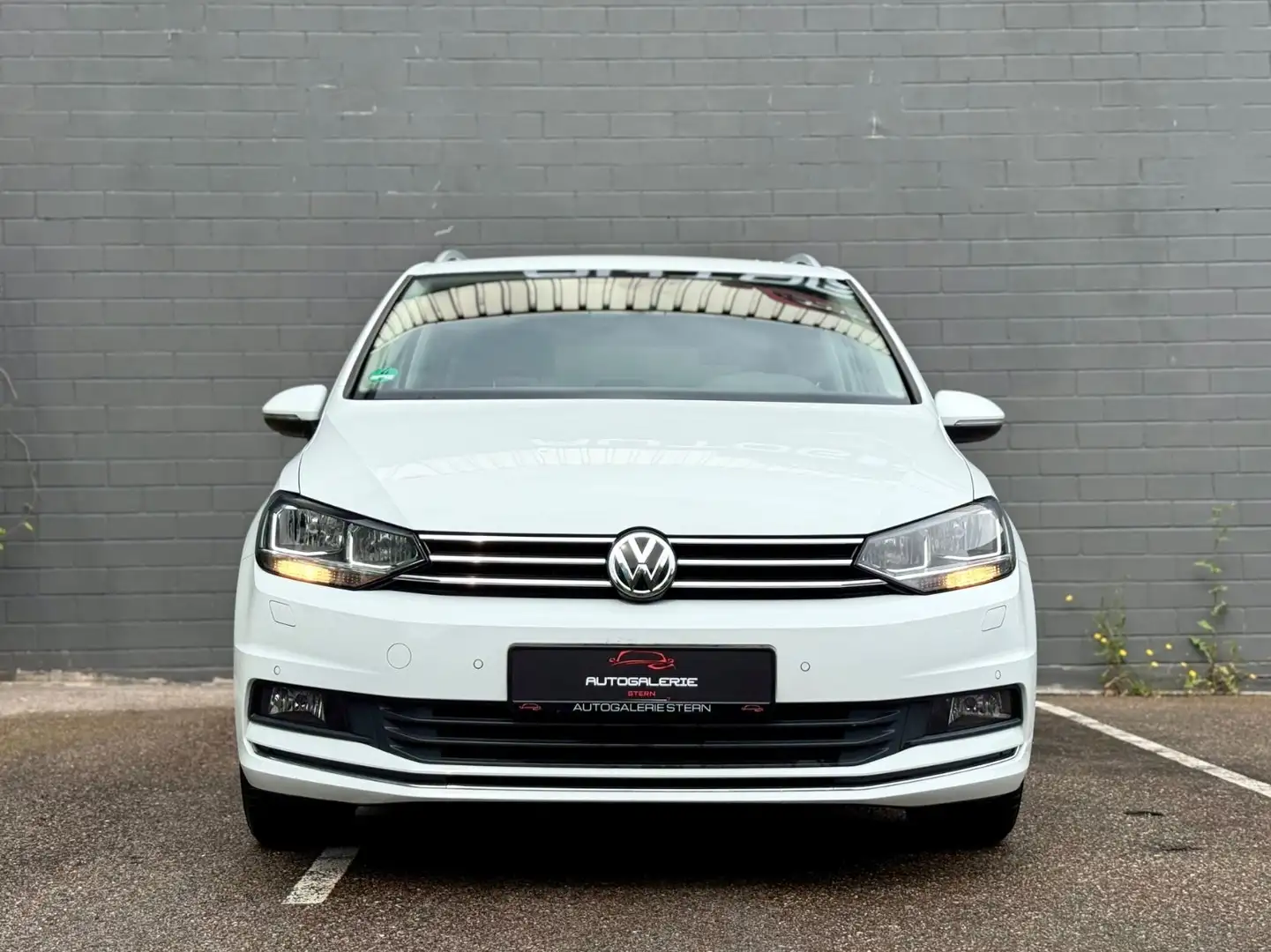 Volkswagen Touran Sound 1.6 DSG /ACC/SHZ/NAVI/PDC Weiß - 2