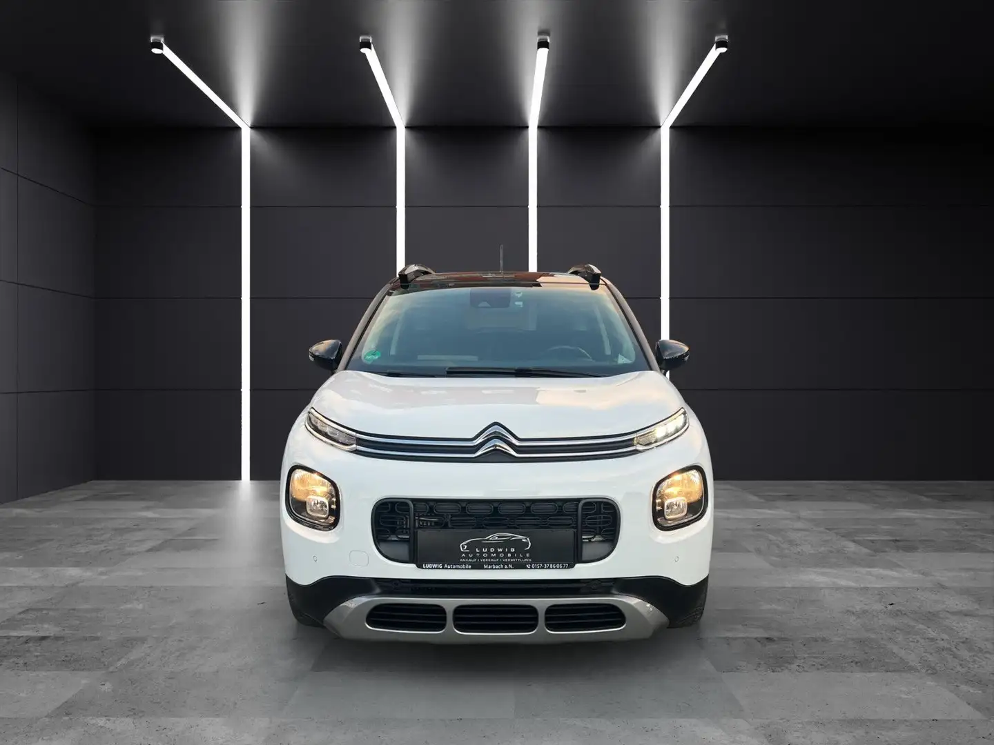Citroen C3 Aircross SHINE / AUTOMATIK / NAVI / KAMERA Weiß - 2