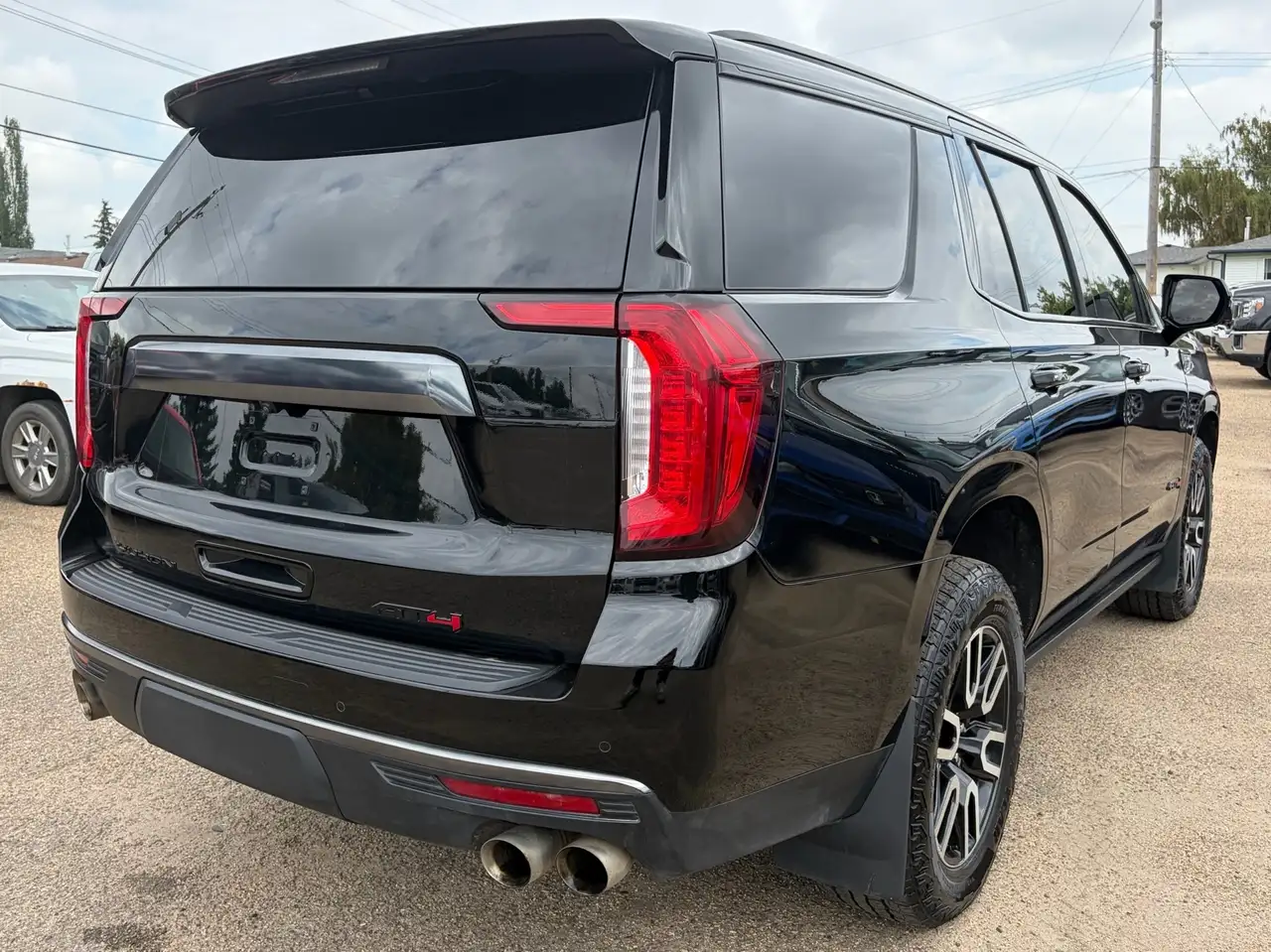 GMC Yukon снимка GMC Yukon