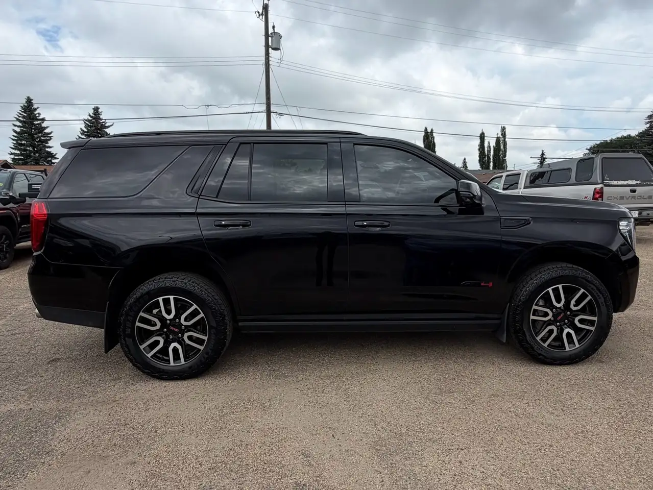 GMC Yukon снимка GMC Yukon