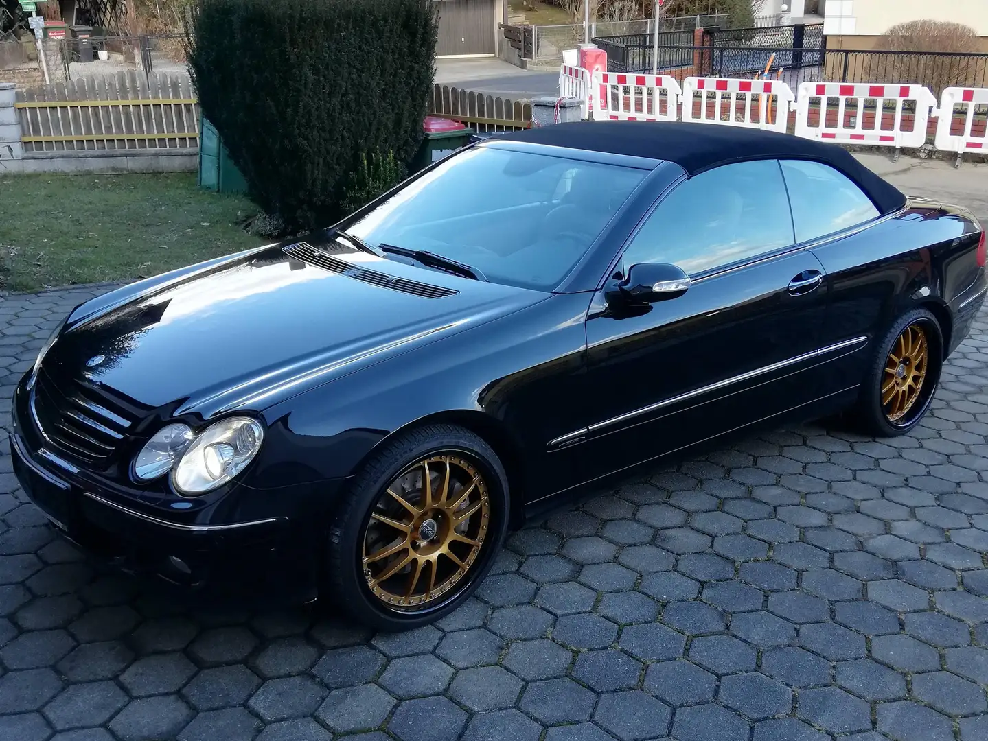 Mercedes-Benz CLK 280 CLK 280 Cabrio Avantgarde Sport Aut. Avantgarde Sport Schwarz - 2