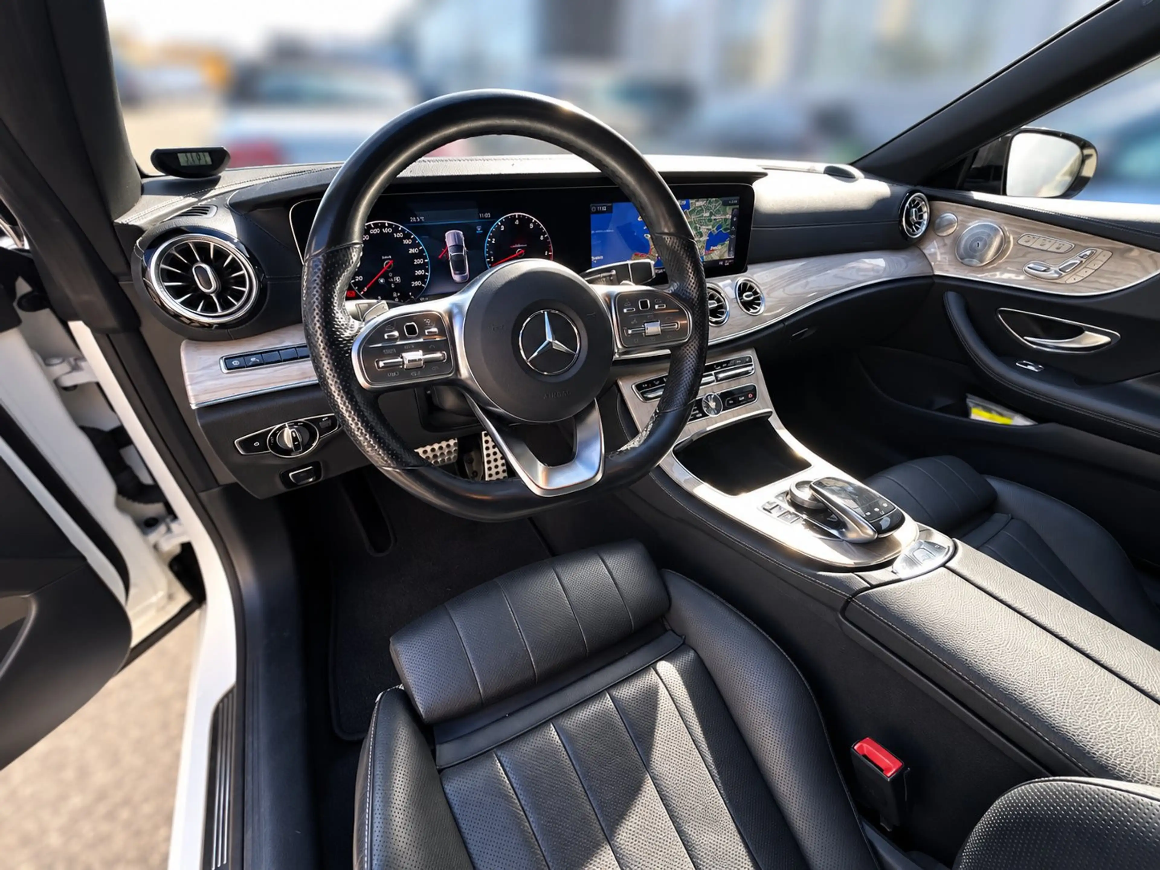 Mercedes-Benz E 450 4M AMG NIGHT BURMESTER|360*|AIRSCARF+4xSHZ|VOLL* — photo 4