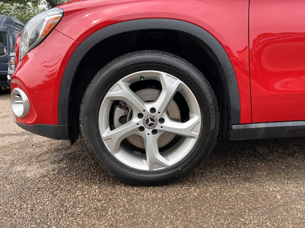 2019 Mercedes-Benz GLA 250 | Power Liftgate | CarPlay | Heated Seats — photo 3