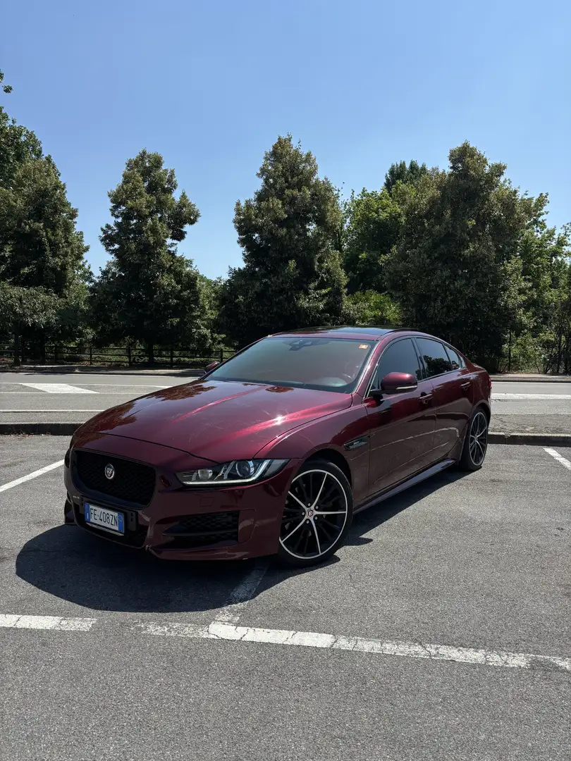 Jaguar XE 2.0d R-Sport awd 180cv auto Rosso - 1