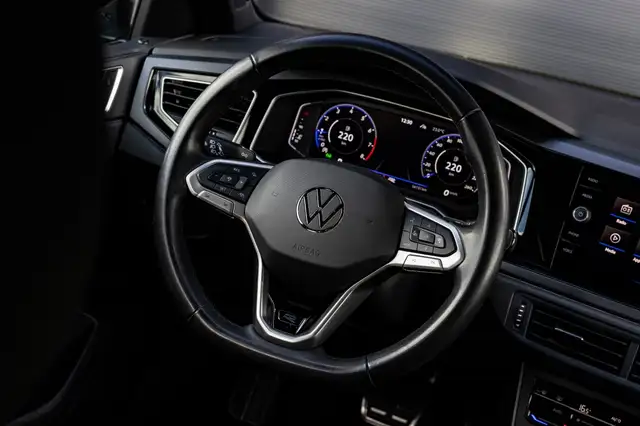 Volkswagen Taigo view 9
