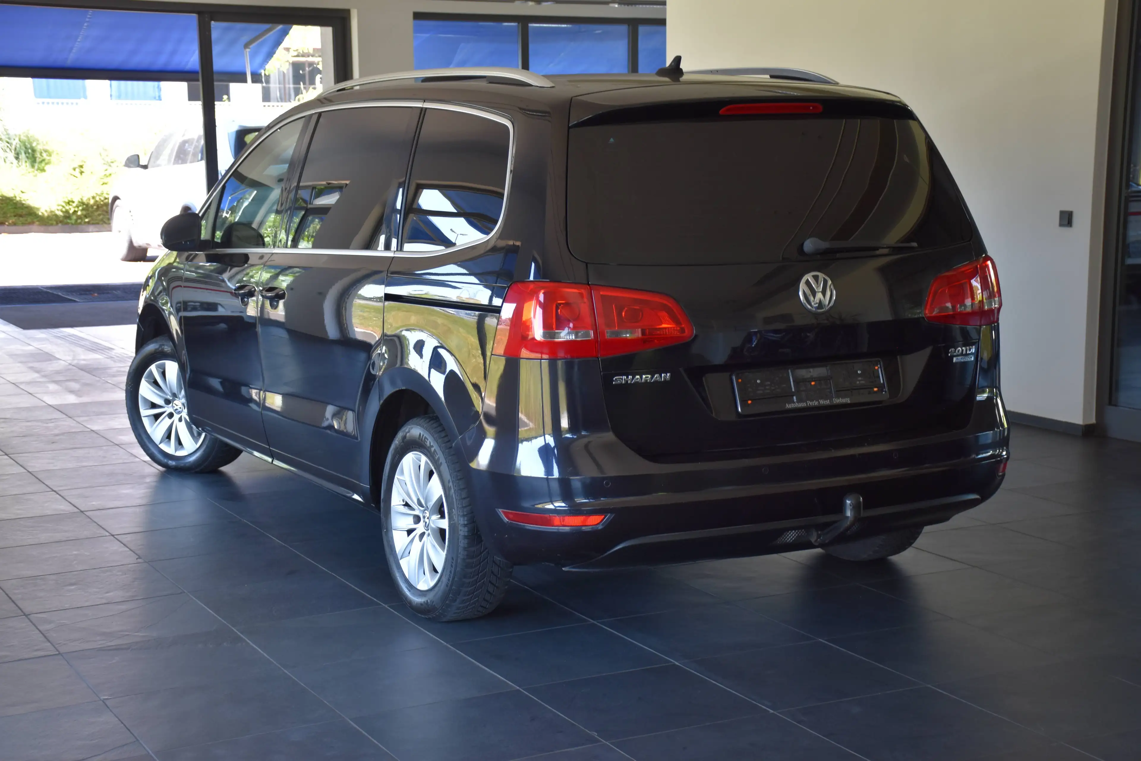 Volkswagen Sharan 2.0 TDI DSG Comfortline BMT 7-SITZER — photo 4