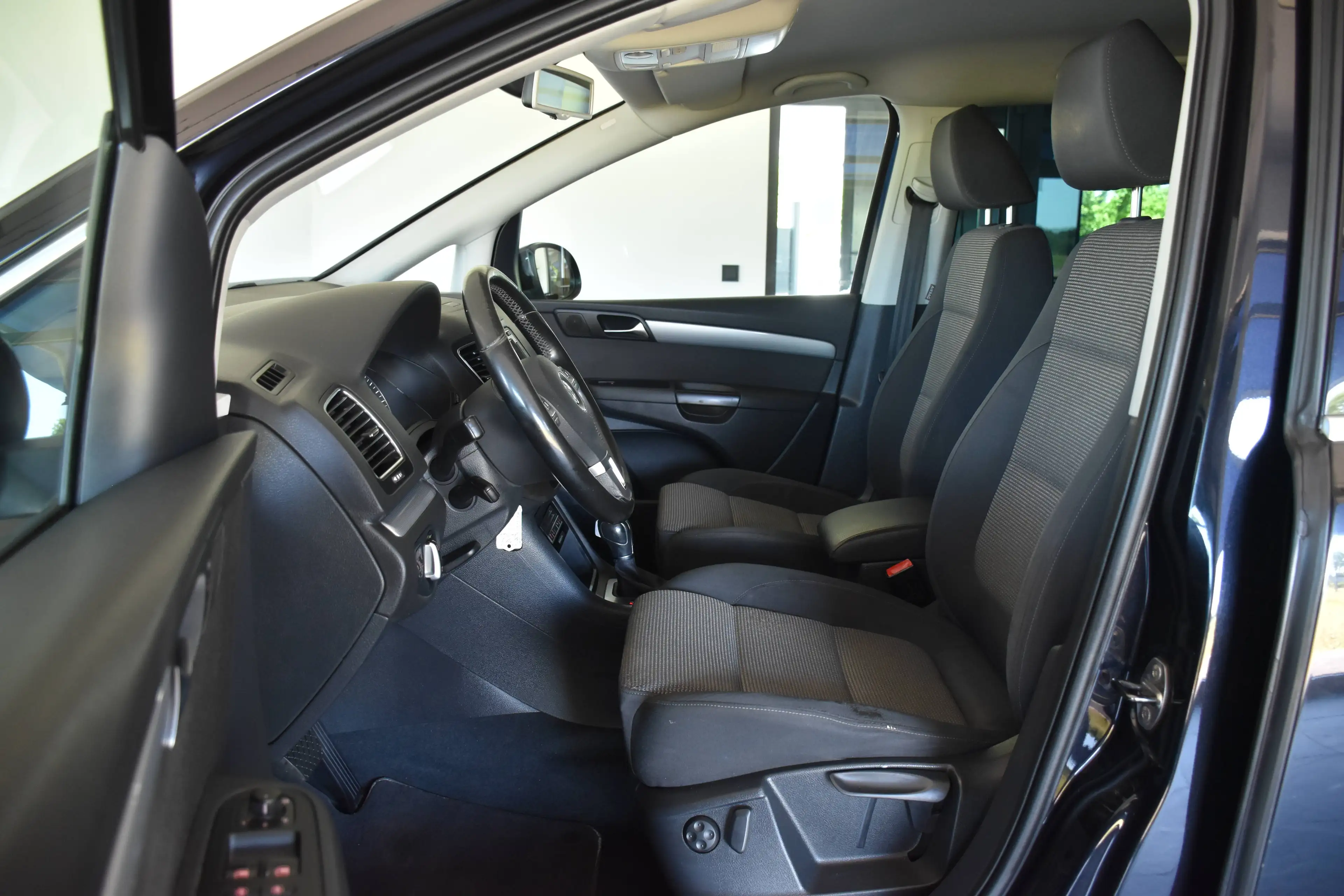 Volkswagen Sharan 2.0 TDI DSG Comfortline BMT 7-SITZER — photo 11