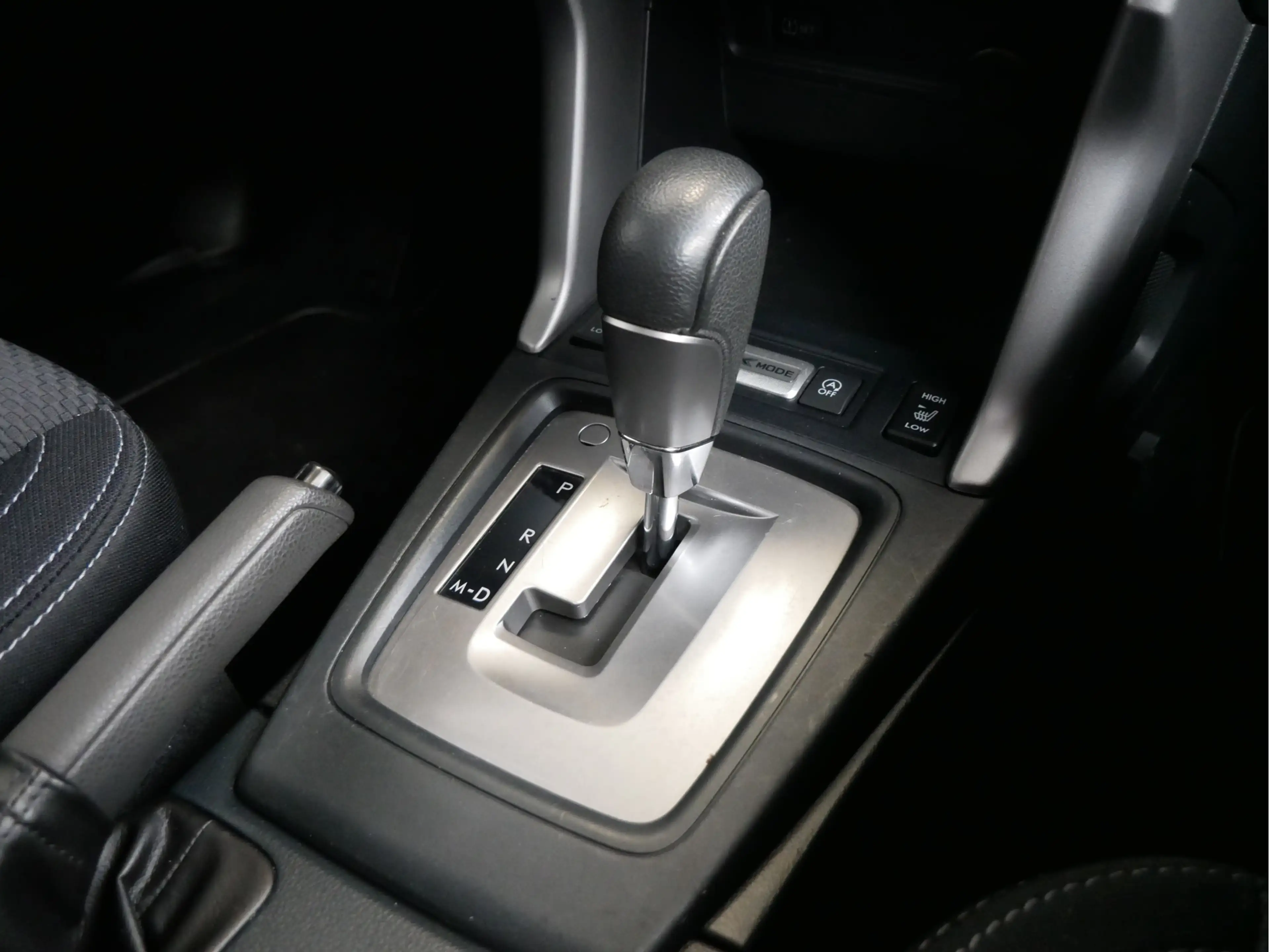 Subaru Forester 2.0 Luxury — photo 25
