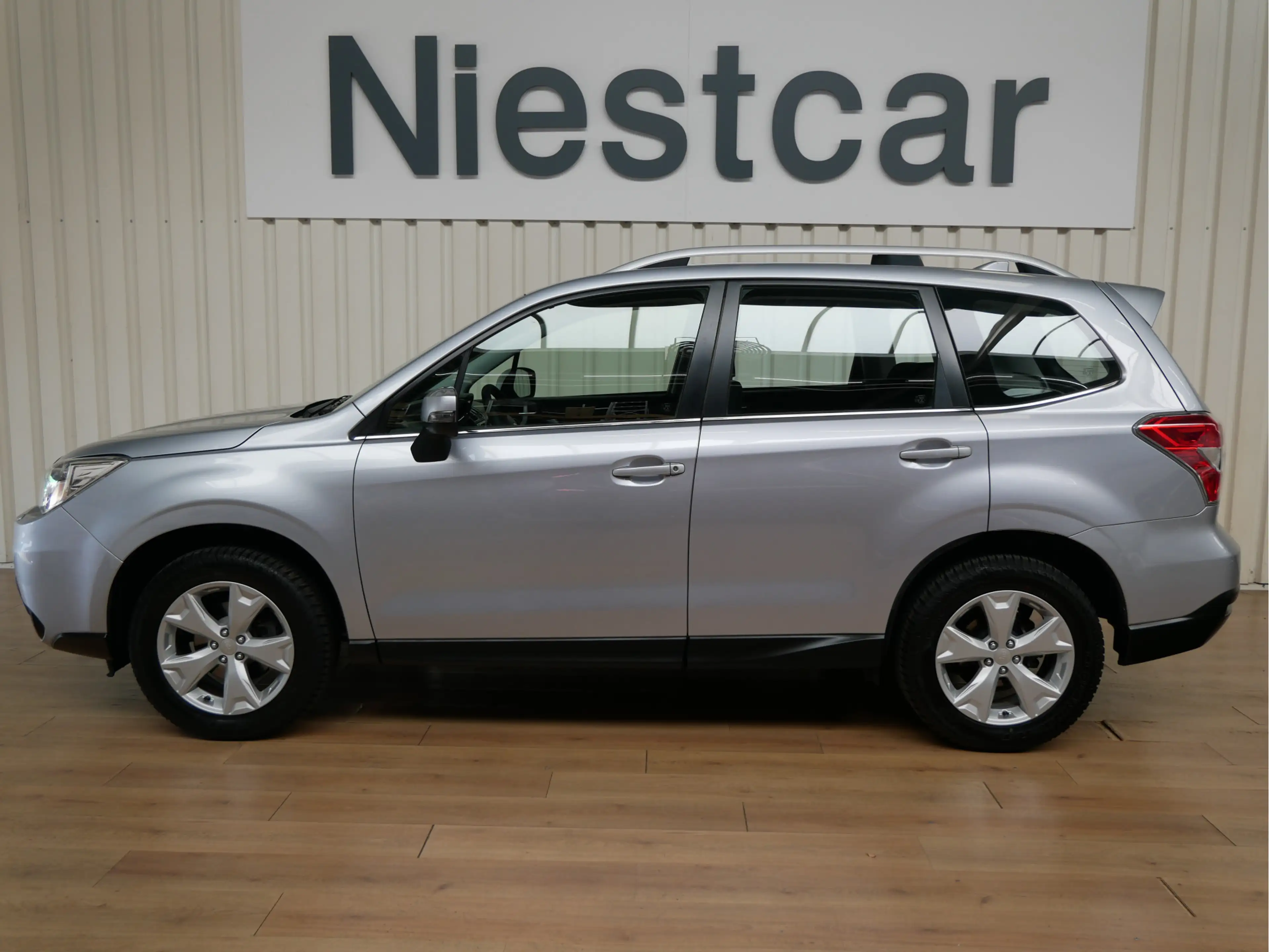 Subaru Forester 2.0 Luxury — photo 5