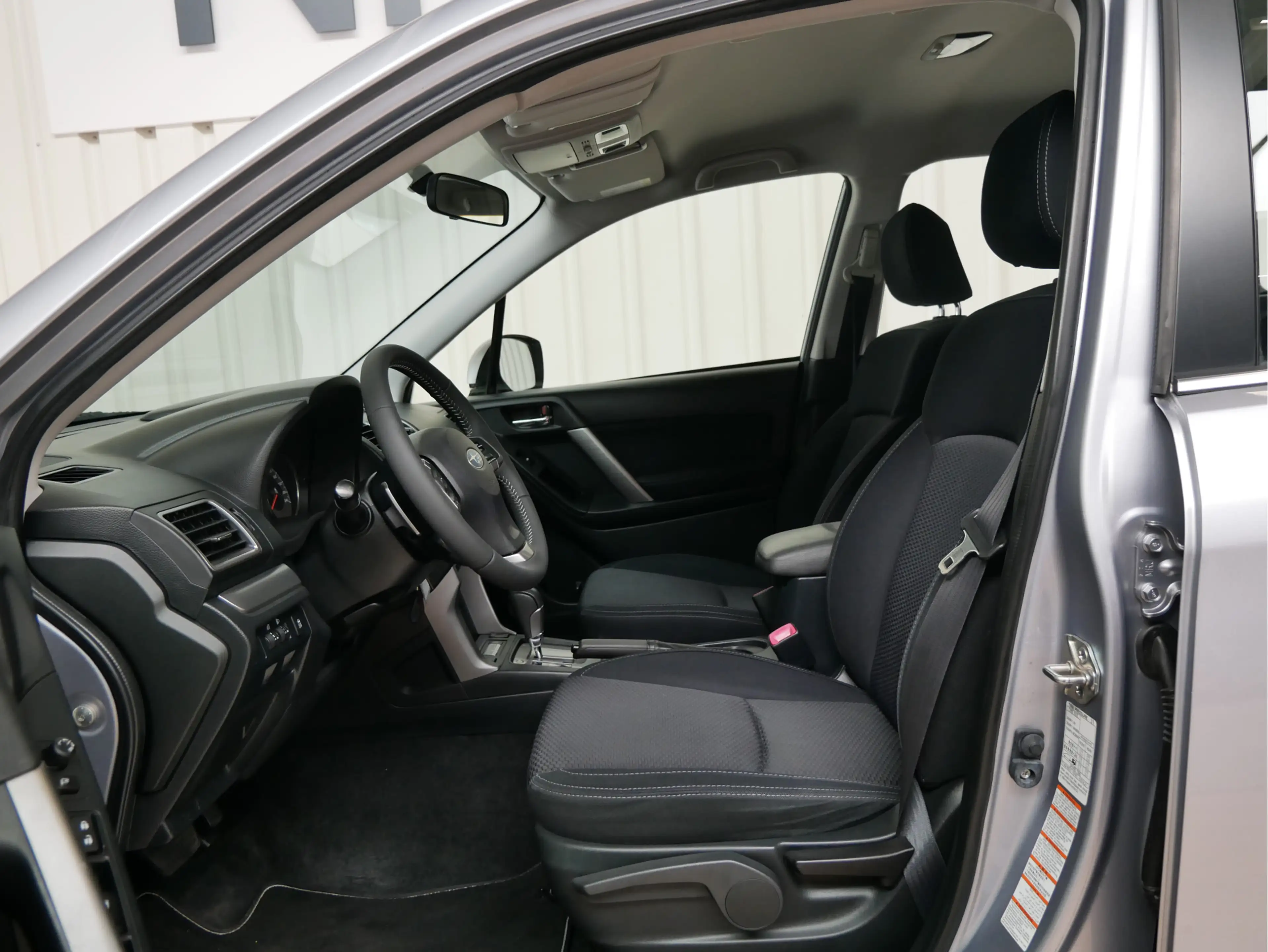 Subaru Forester 2.0 Luxury — photo 26