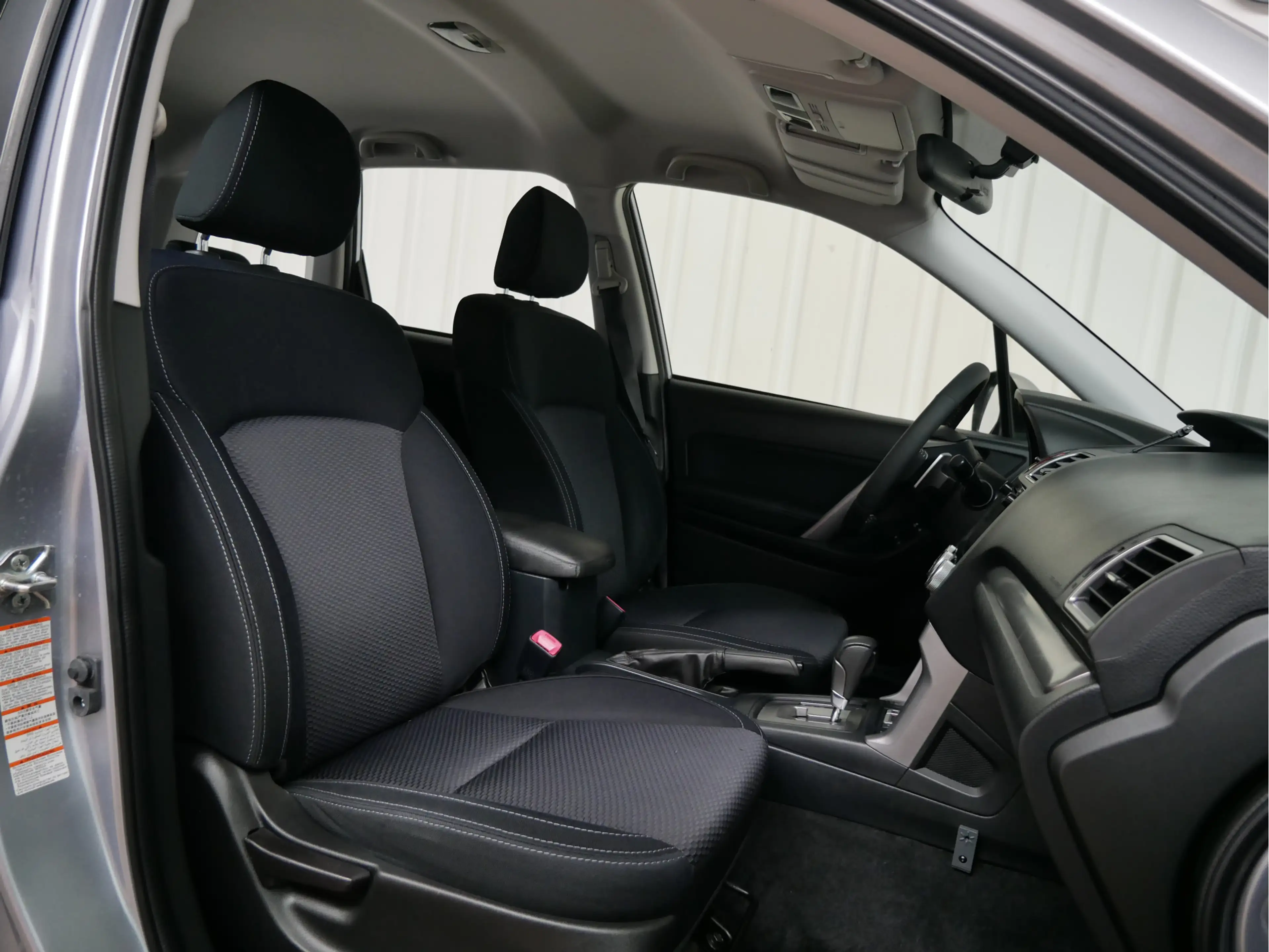 Subaru Forester 2.0 Luxury — photo 16
