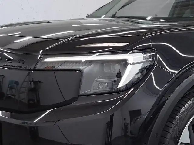 Ford Explorer view 6