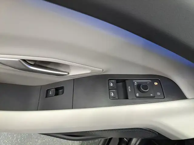 Ford Explorer view 14