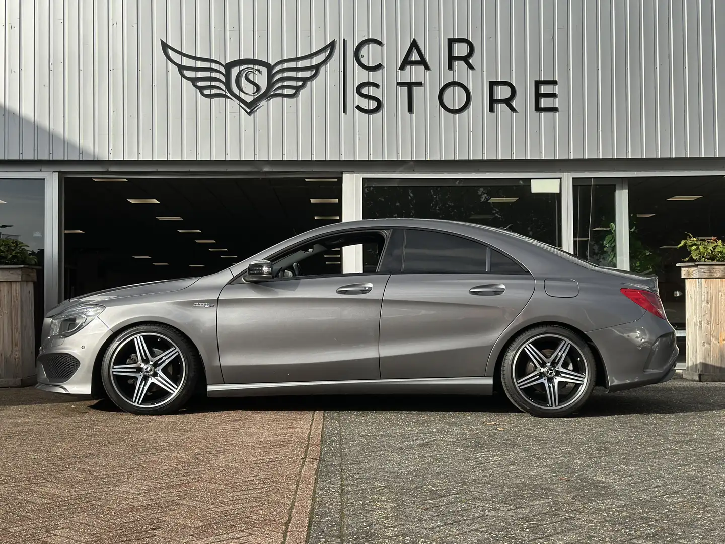 Mercedes-Benz CLA 200 Ambition AMG LINE|ST VWM|XENON LED|CRUISE|NAVI Gris - 2
