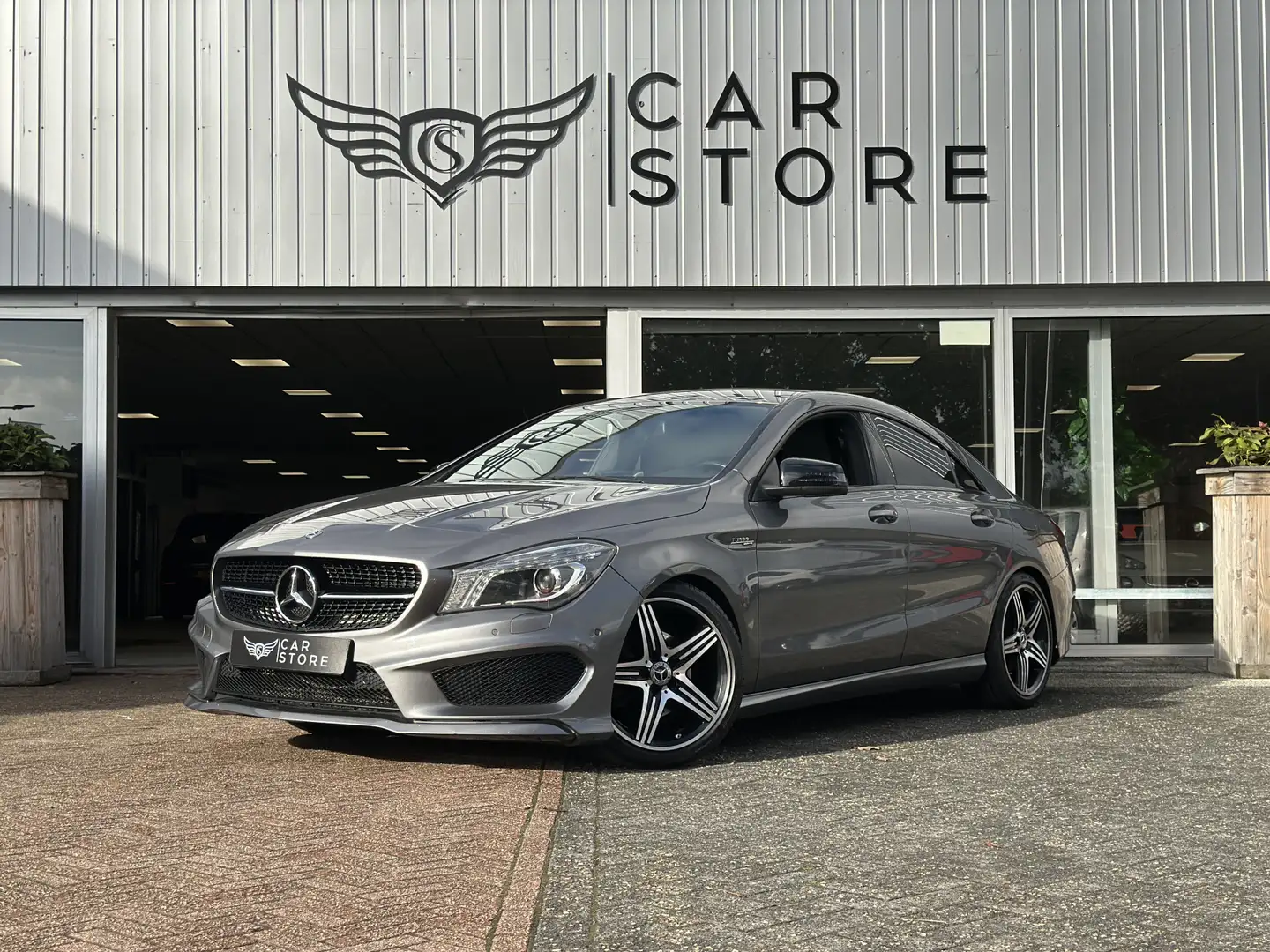 Mercedes-Benz CLA 200 Ambition AMG LINE|ST VWM|XENON LED|CRUISE|NAVI Gris - 1