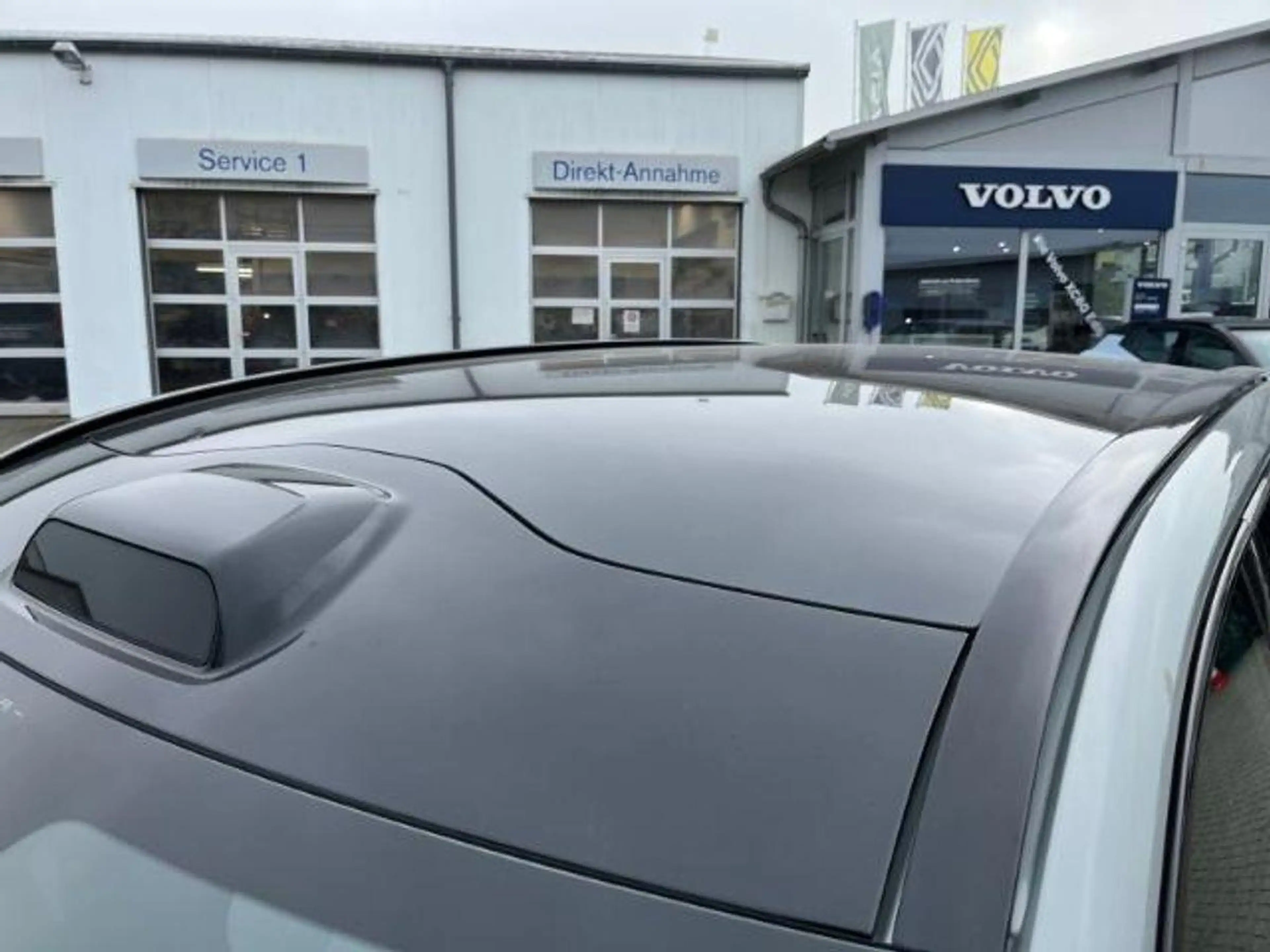 Volvo EX90 Twin Engine Performance Ultra Bower Wilkens — photo 9