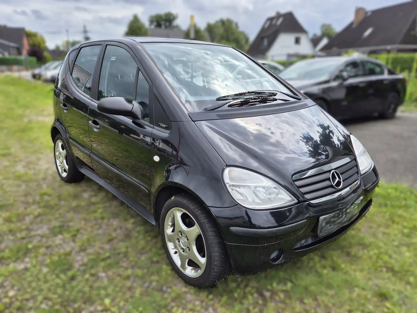 Mercedes-Benz A 160 Classic 1.6 Klima Sitzheizung Schwarz - 1