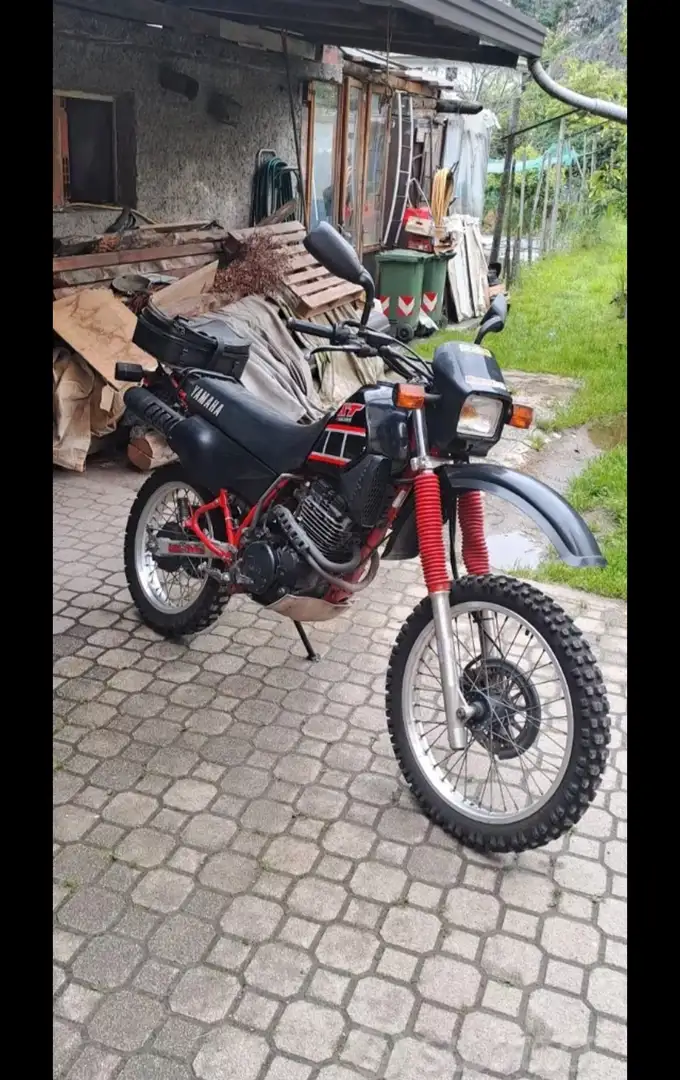 Yamaha XT 350 Schwarz - 2