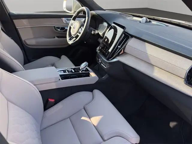 Volvo XC90 T8 EAWD Ultra Bright  MY25,5 Ansicht 4