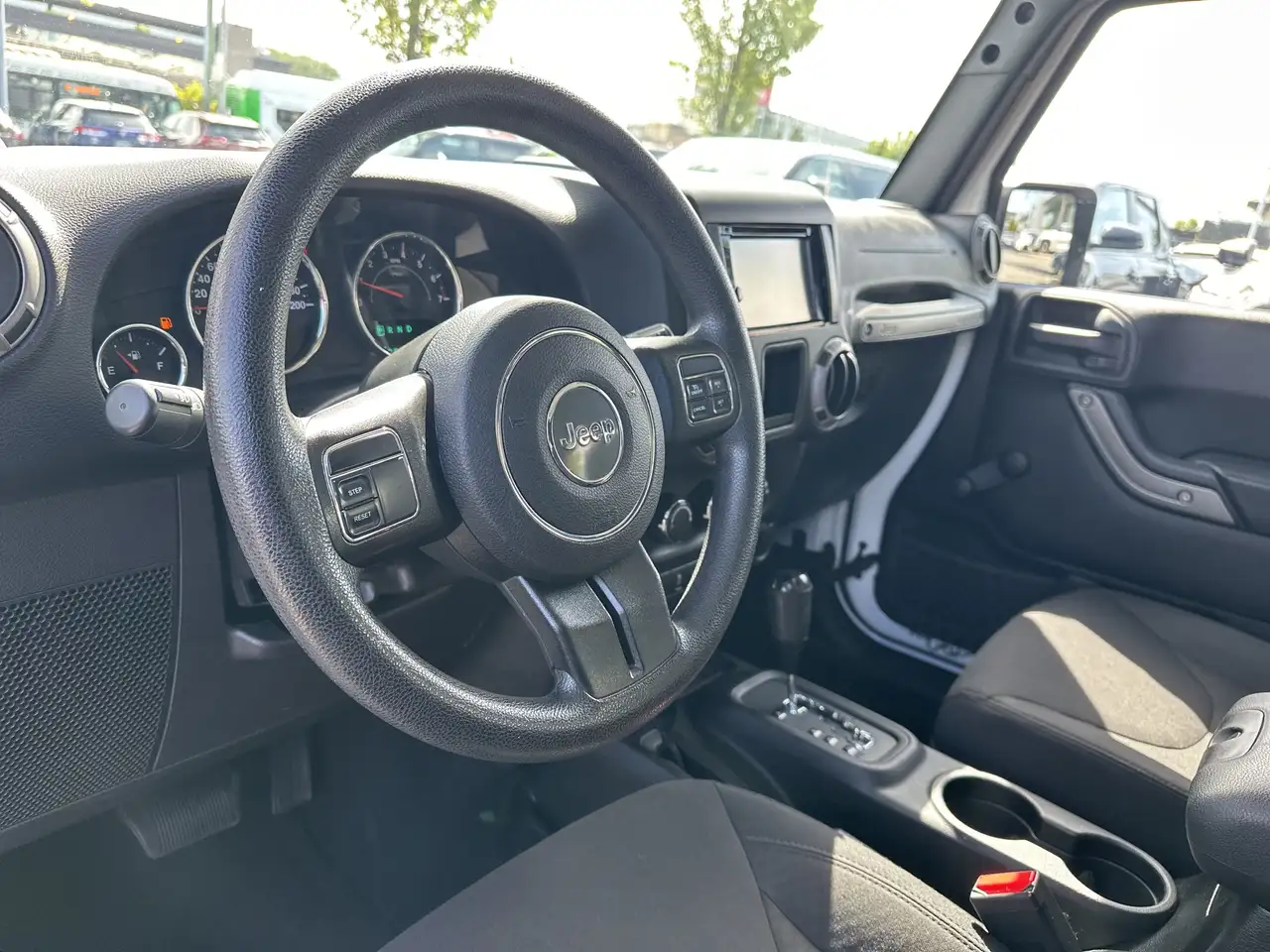 Jeep Wrangler снимка Jeep Wrangler