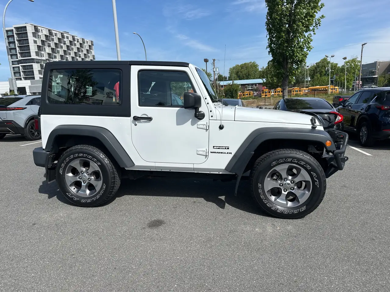 Jeep Wrangler снимка Jeep Wrangler