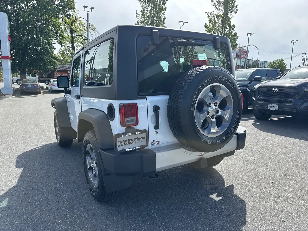 Jeep Wrangler снимка Jeep Wrangler