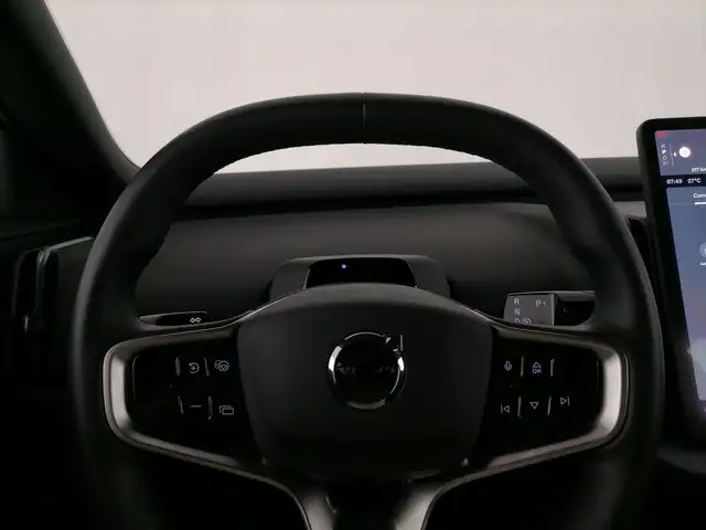 Volvo EX30 view 11
