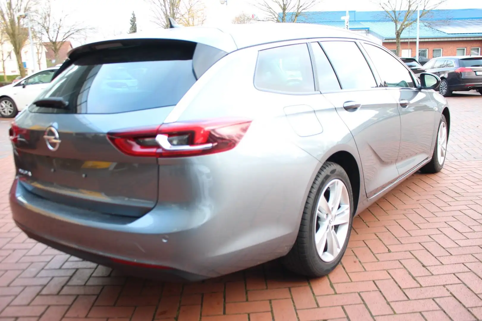 Opel Insignia B Sports Tourer Elegance Matrix-LED DAB Grijs - 2