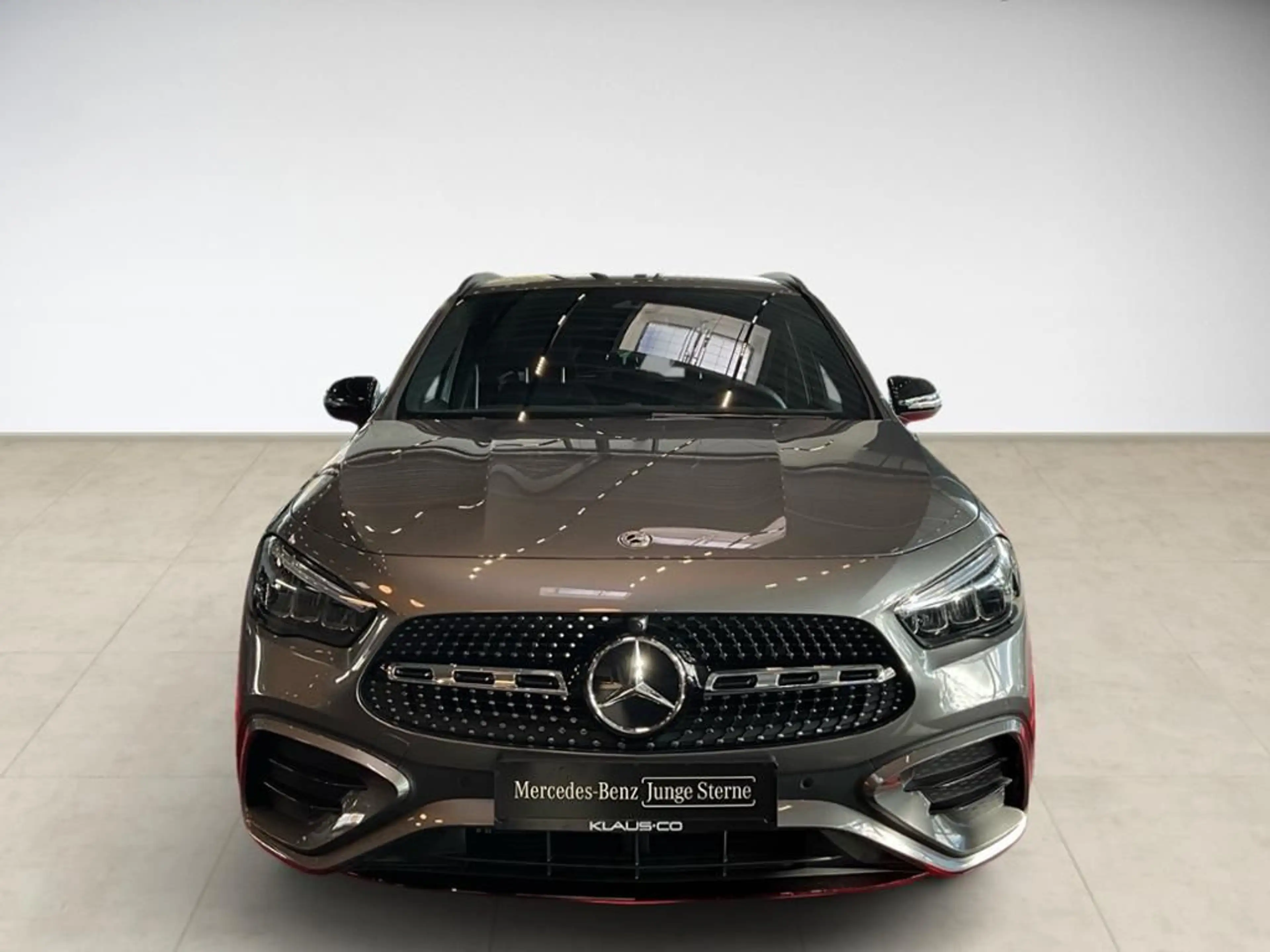 Mercedes-Benz GLA 200 d AMG Style AUT Kam. KlimaA LED LM PDC — photo 2