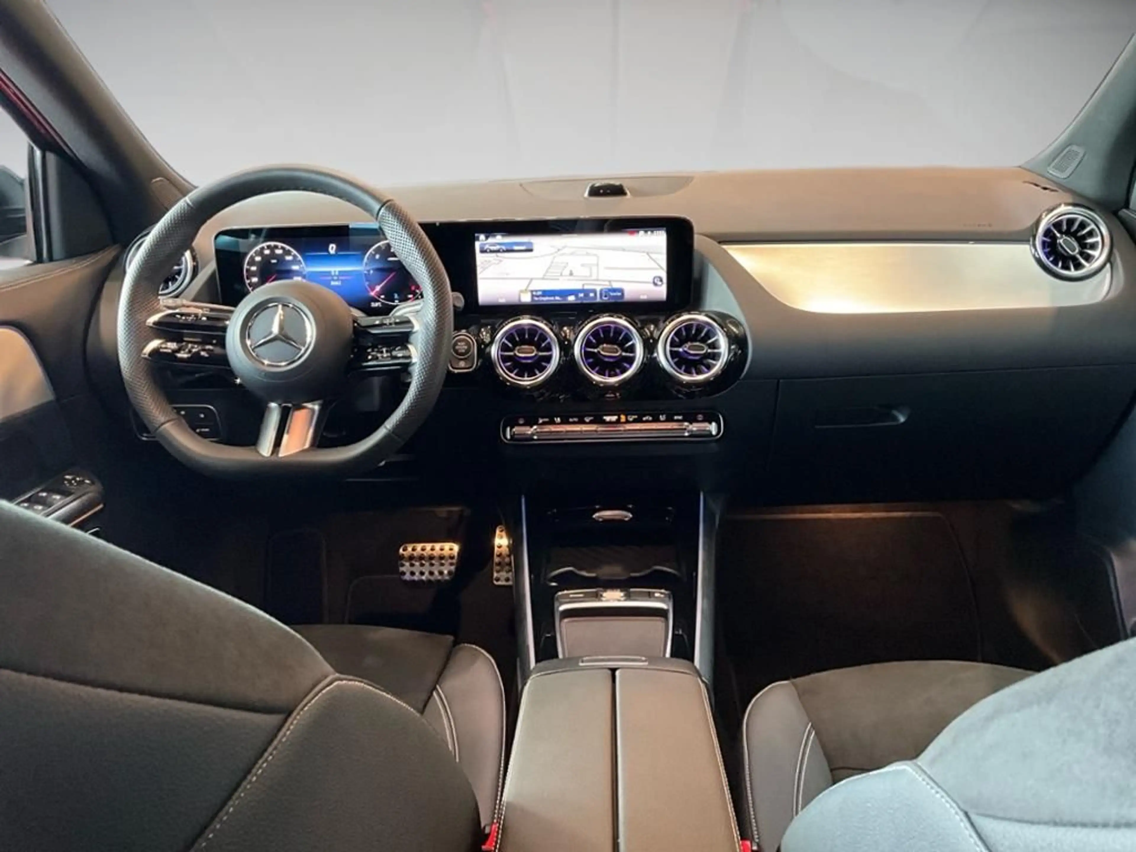 Mercedes-Benz GLA 200 d AMG Style AUT Kam. KlimaA LED LM PDC — photo 10