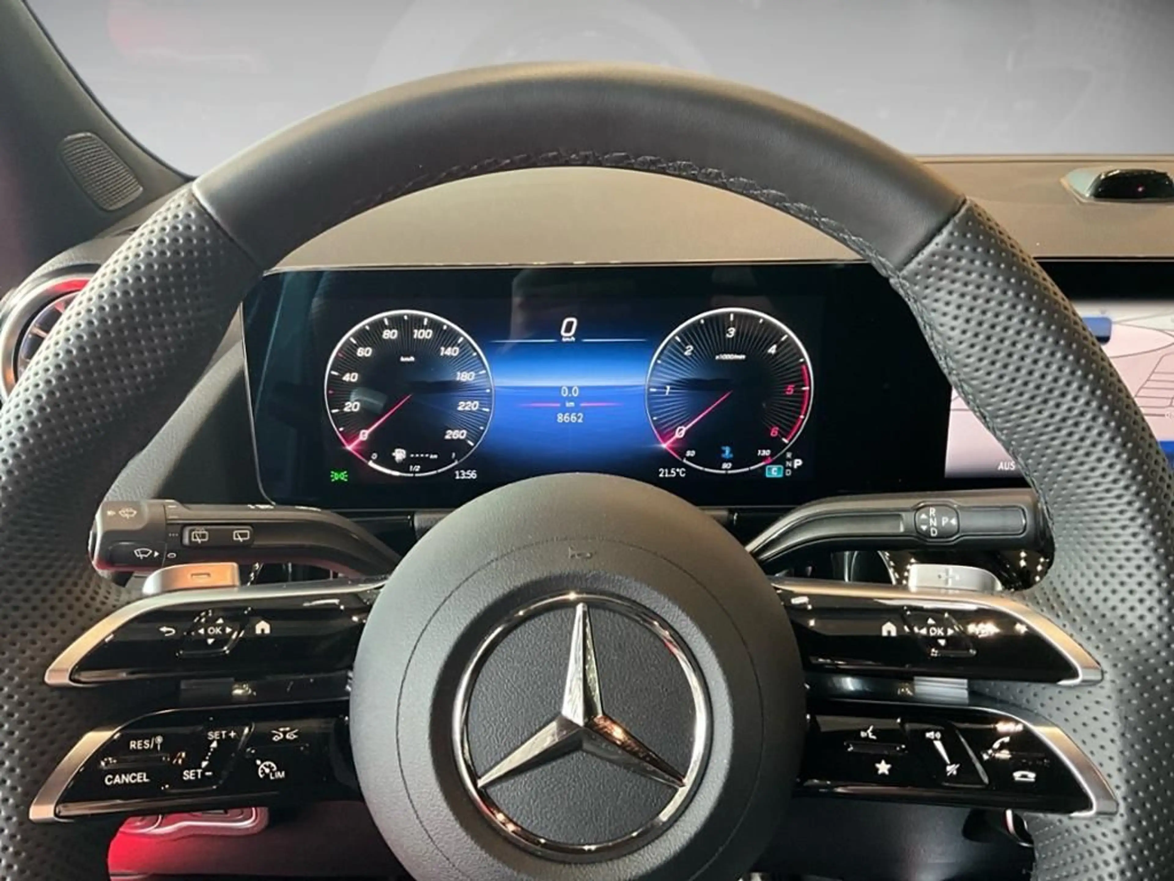 Mercedes-Benz GLA 200 d AMG Style AUT Kam. KlimaA LED LM PDC — photo 8