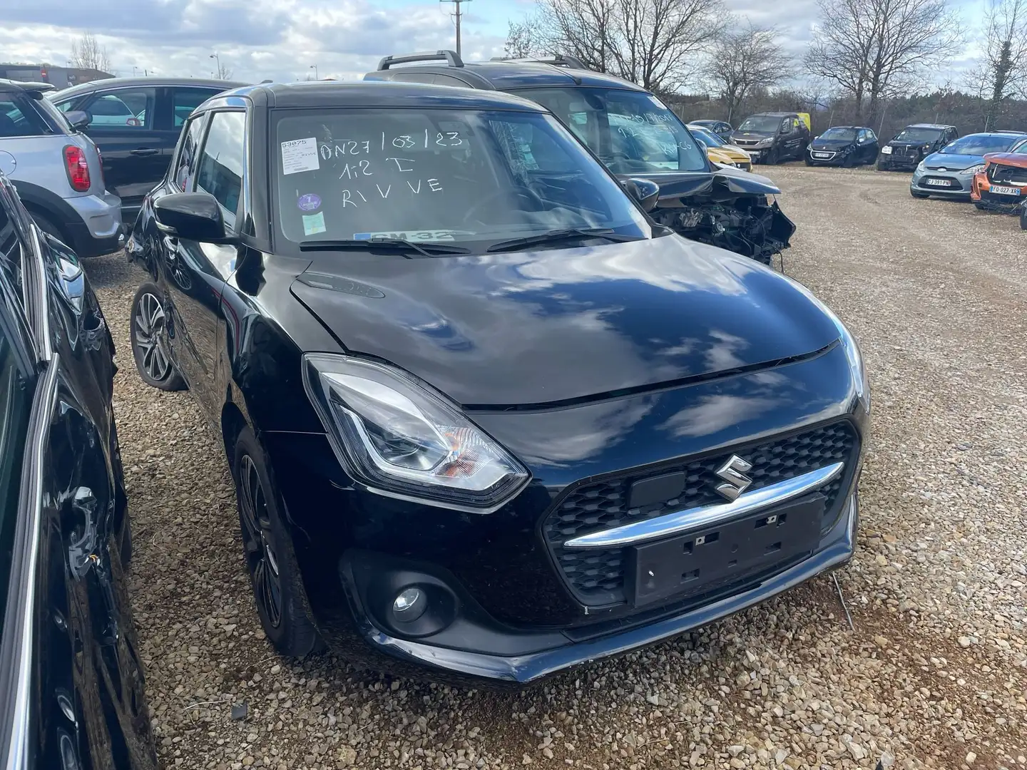 Suzuki Swift 1.2i Dualjet Hybride 83 Pack / GM320 Fekete - 1