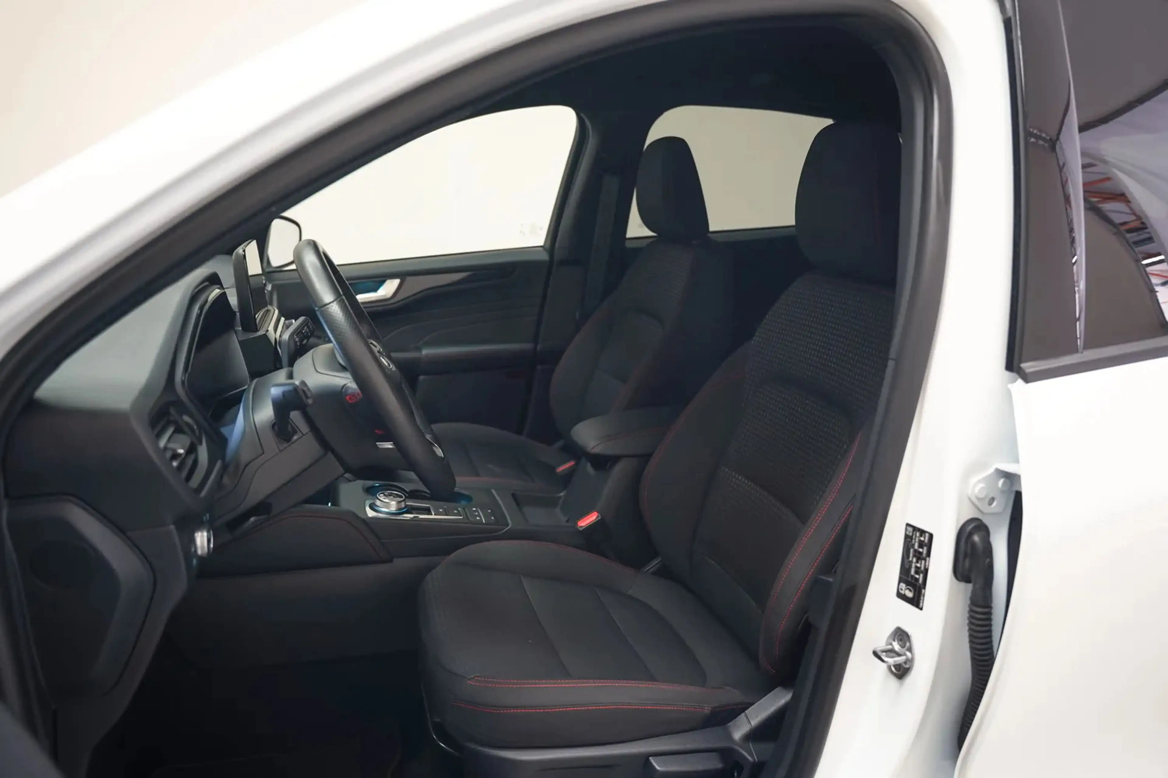 Ford Kuga 2.5 PHEV ST-Line Aut. [ Adapt.cruise Camera Winter — photo 9