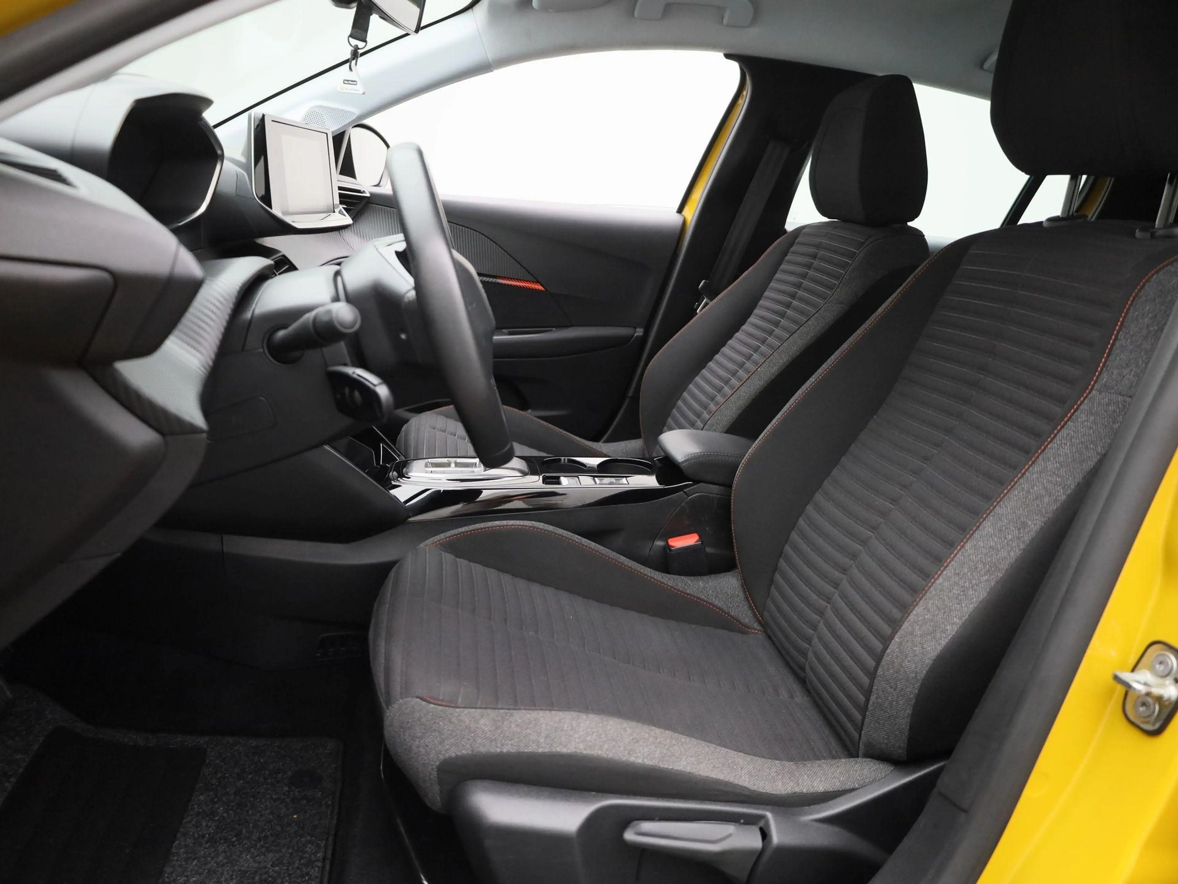 Peugeot e-208 EV Active Pack 50 kWh | WORDT VERWACHT | APPLE CAR — photo 11