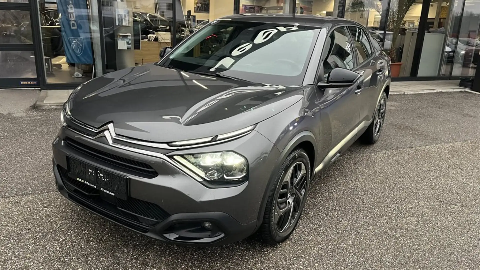 Citroen C4 BlueHDi 130 S&S EAT8 PLUS Grau - 1