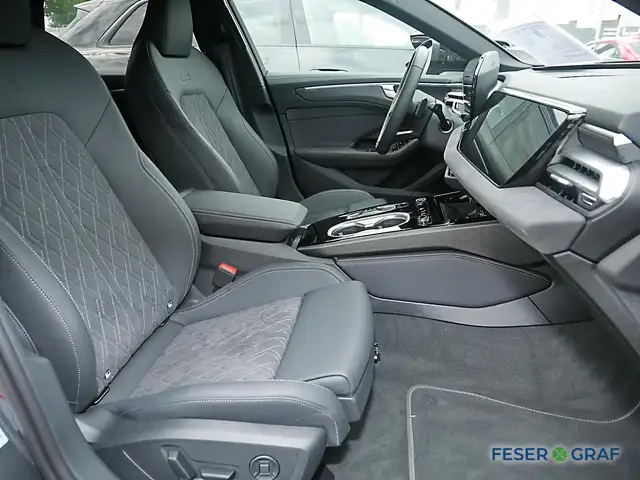 Audi A6 view 5
