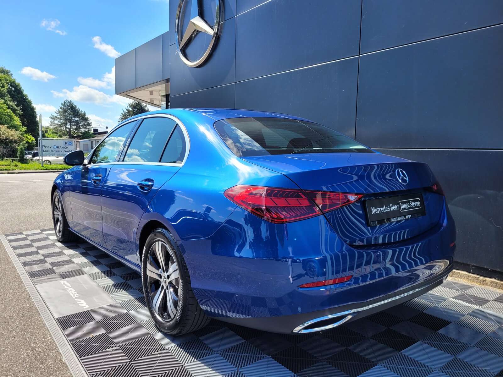 Mercedes-Benz C 180